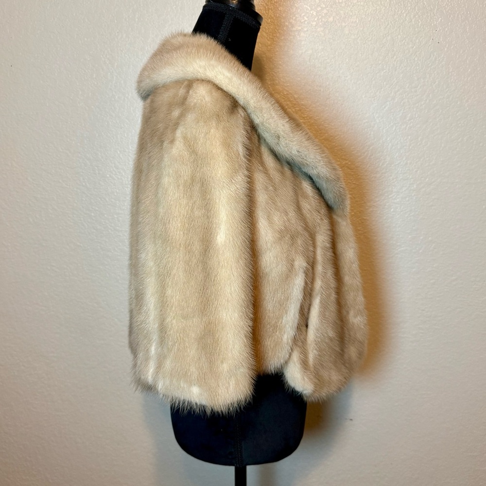 Vintage Furs by Robert Schechner Mink Stole Cape 60s/70s Dark Cream - Picture 11 of 16